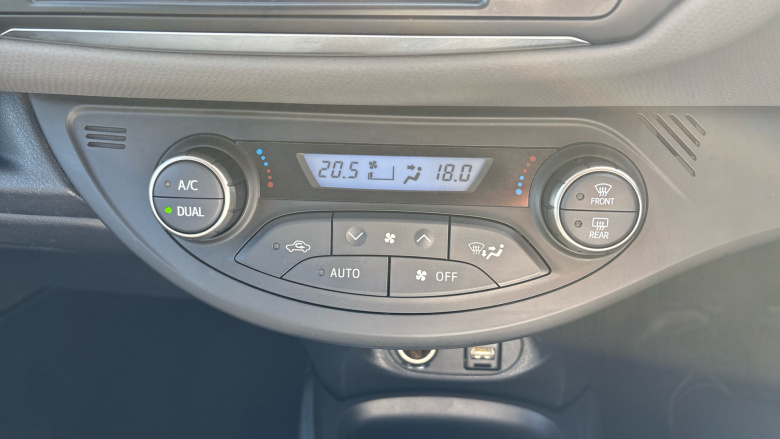 Toyota Yaris 1.5 Hybrid Sport 5dr CVT Hybrid Hatchback